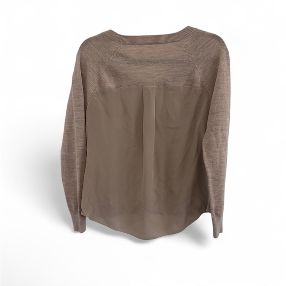 Moth Anthropologie Taupe Long Sleeve Sweater Blouse size small - Picture 2 of 2